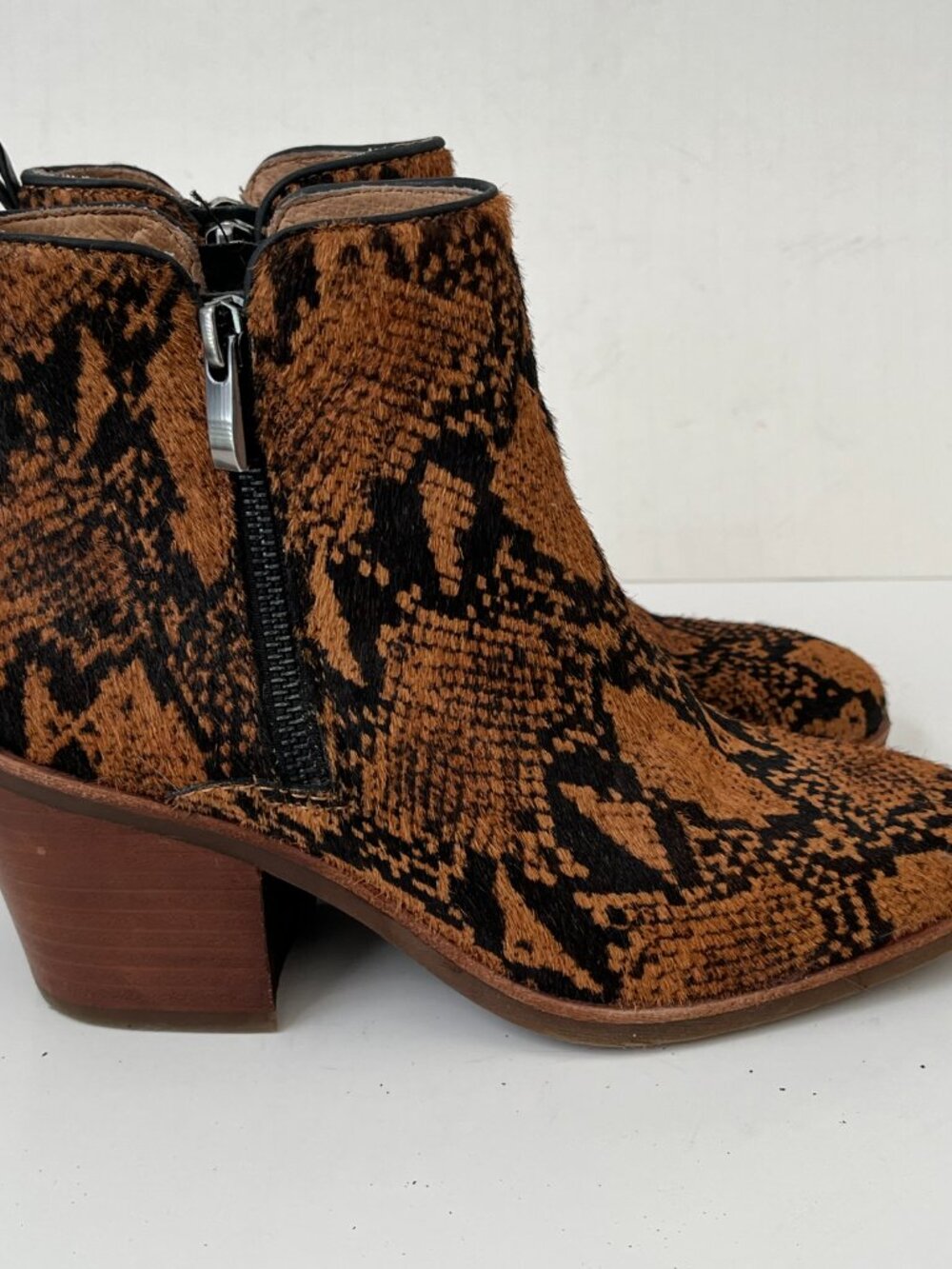 Sofft Ankle Boots Snake Print Cow Hair Dual Zip Block Heels ~ Women's Size 6.5M